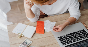 4 Benefits of Outsourcing Your Payroll